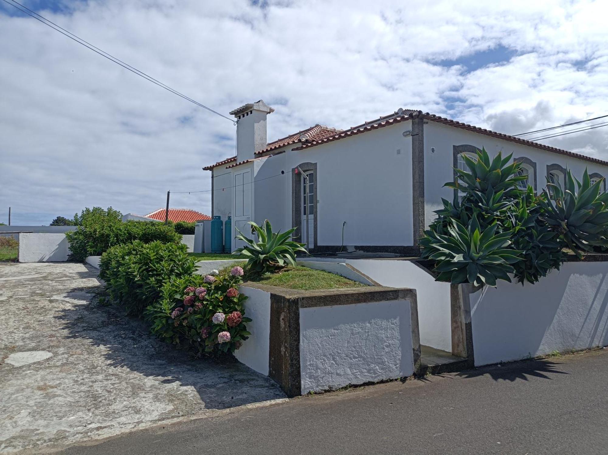 Rosario Guest House Lajes Buitenkant foto